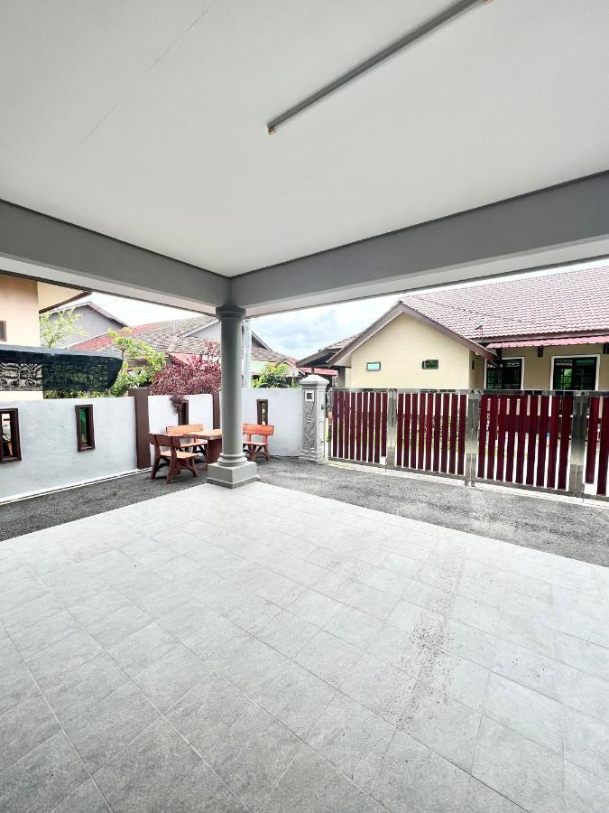 Teratai Homestay 3 Batu Buruk Kuala Terengganu Exterior foto